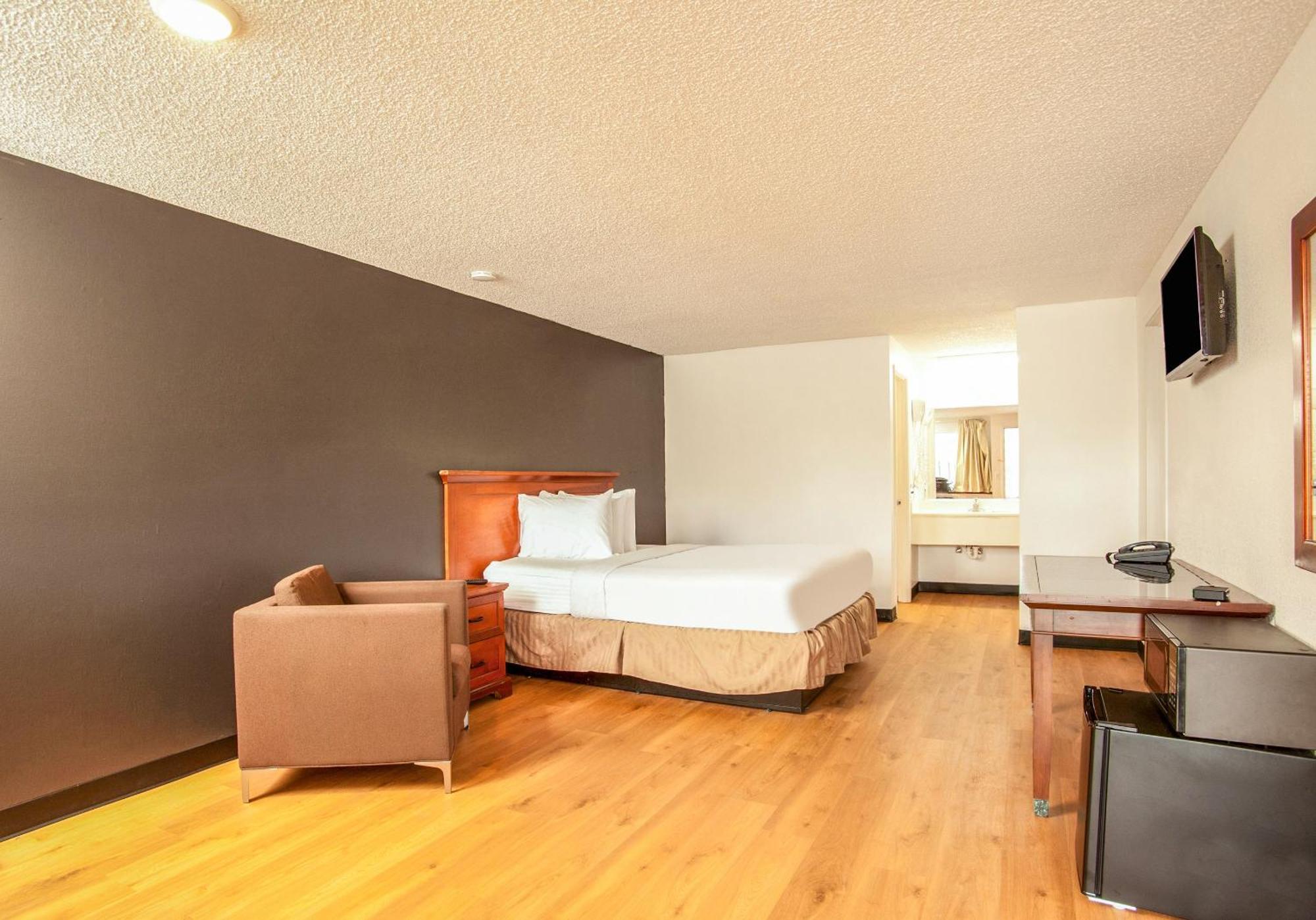 Oyo Hotel Сентрейлия Экстерьер фото
